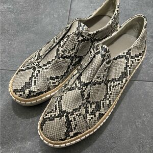 J SLIDES NYC Platform Snakeskin Print Leather Slip on Sneakers Women's Size 11